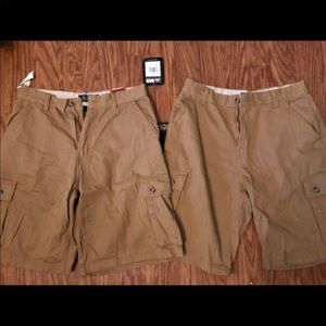 2 pairs of men’s cargo shorts